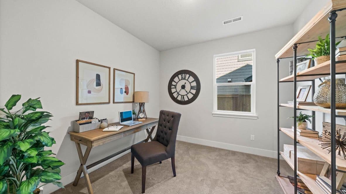 Photo of 21541 SE Etna Place 11 of 28
