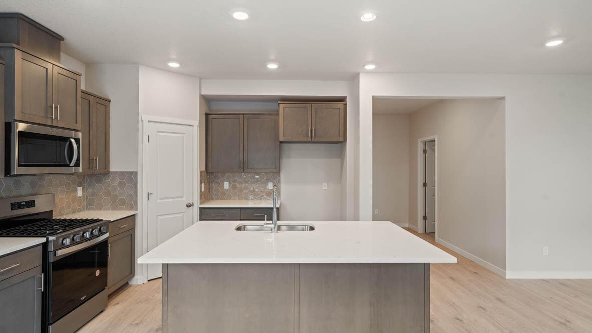 Photo of 21725 SE Stromboli Lane SE 6 of 31