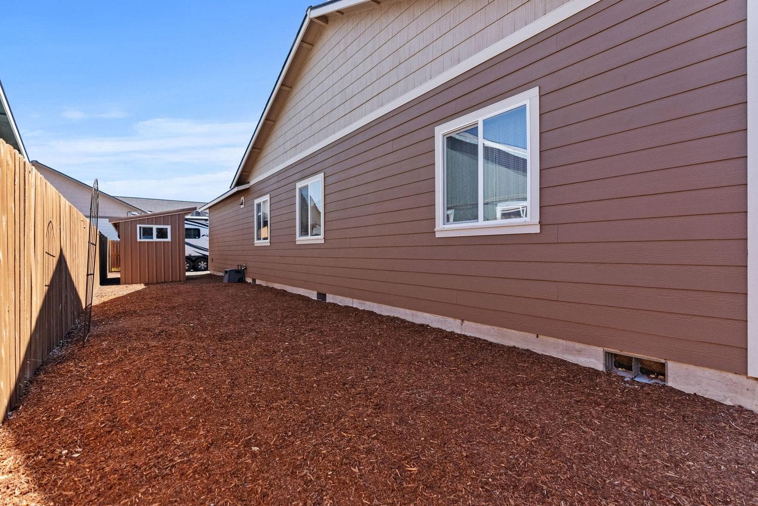 Photo of 521 SE Morgan Court 36 of 40