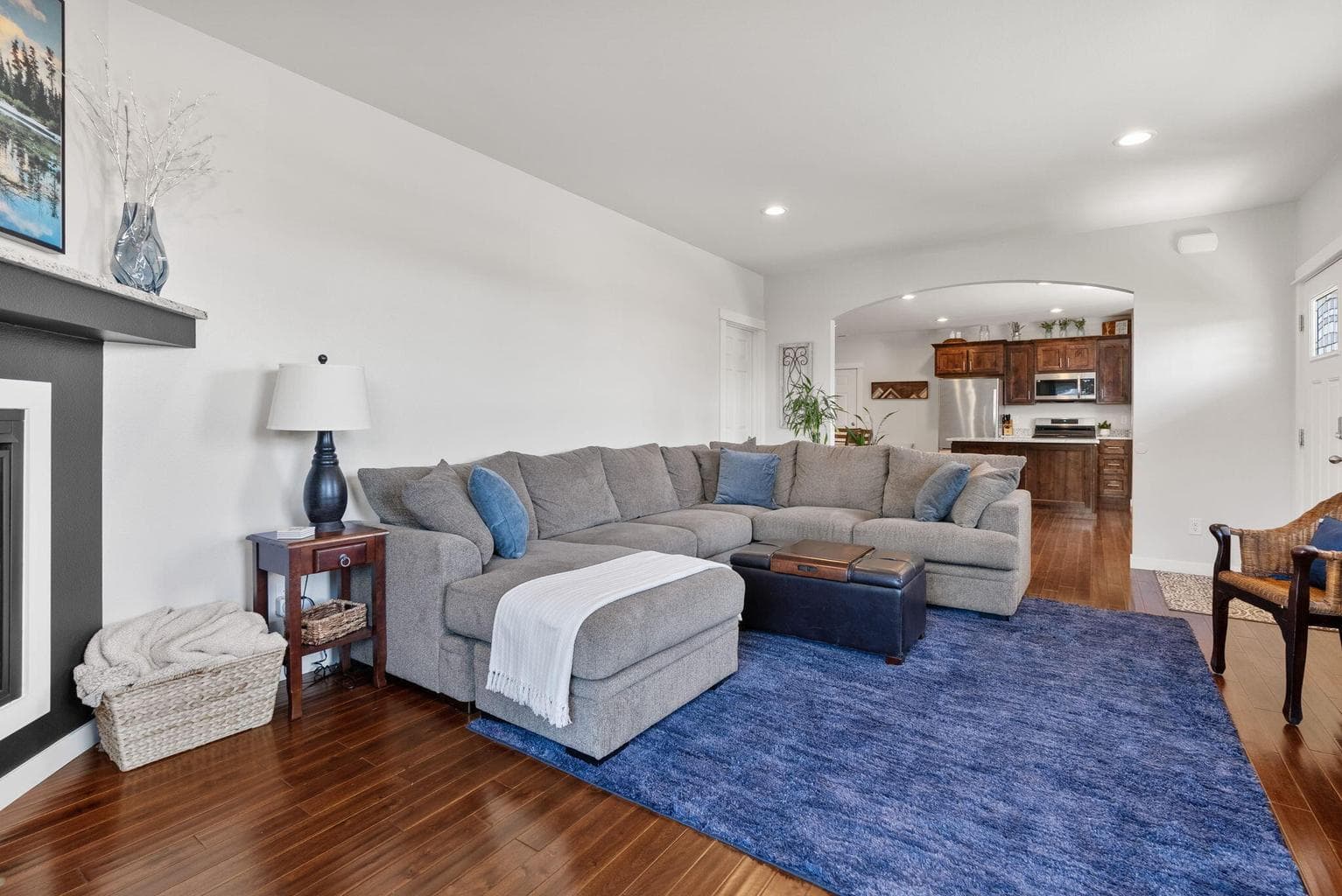 Photo of 521 SE Morgan Court 11 of 40
