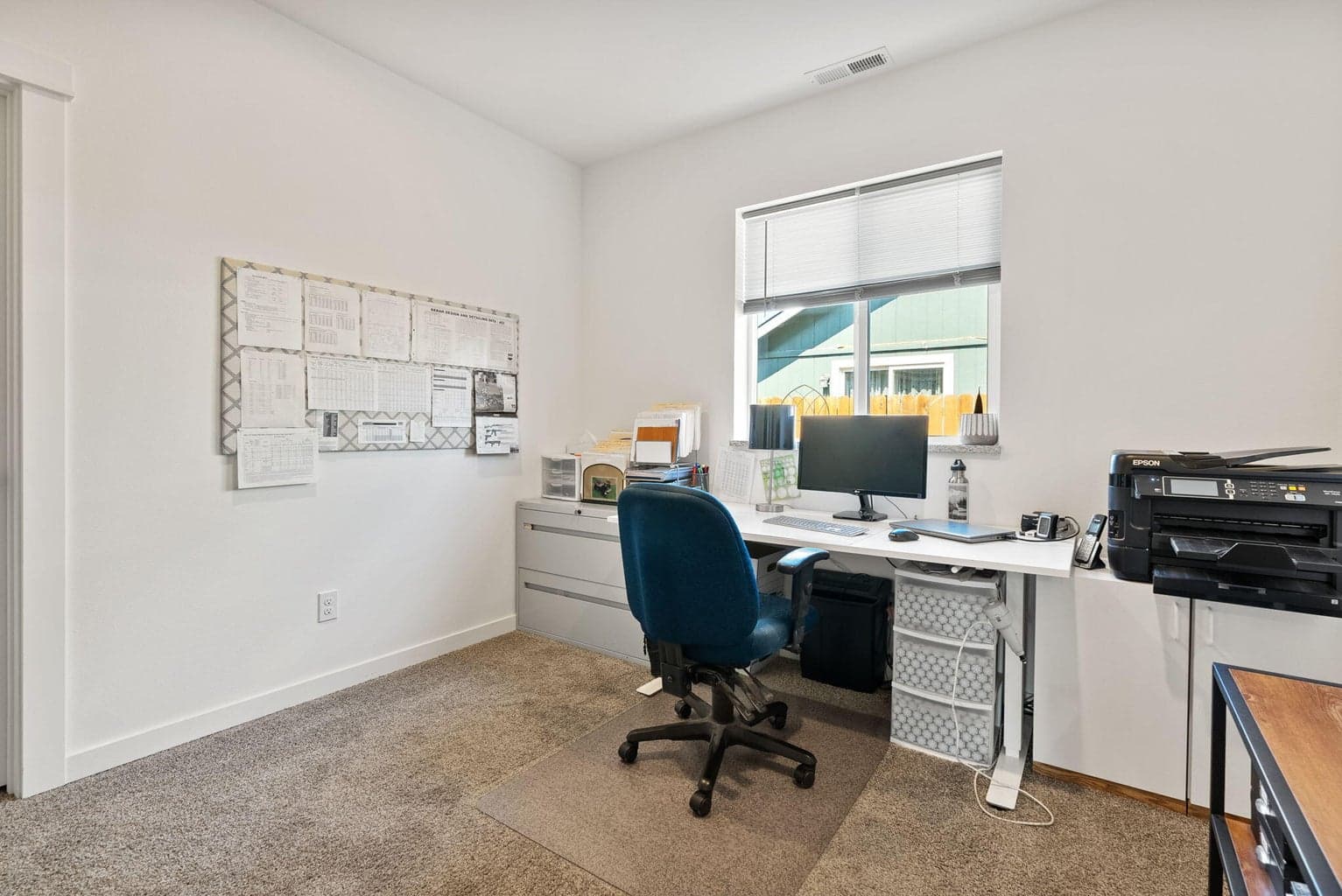 Photo of 521 SE Morgan Court 29 of 40