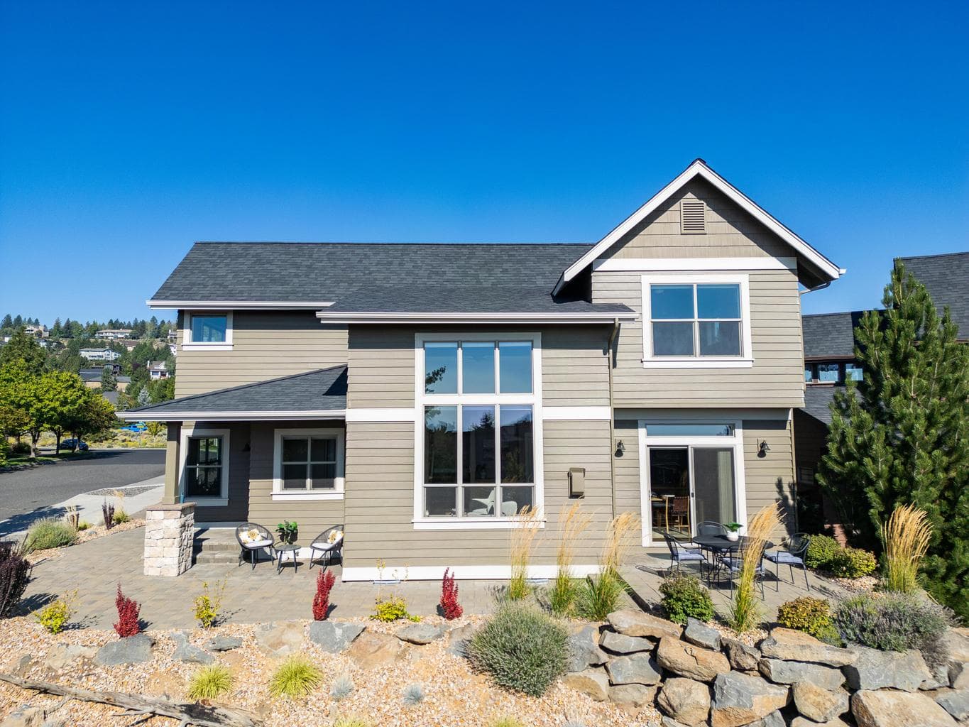 Photo of 626 Compass 4 of 50
