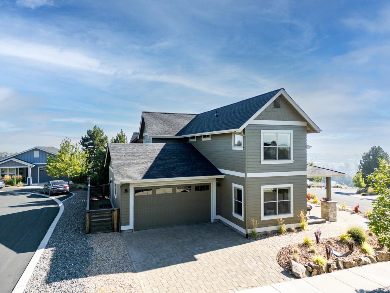 Photo of 626 Compass 3 of 50