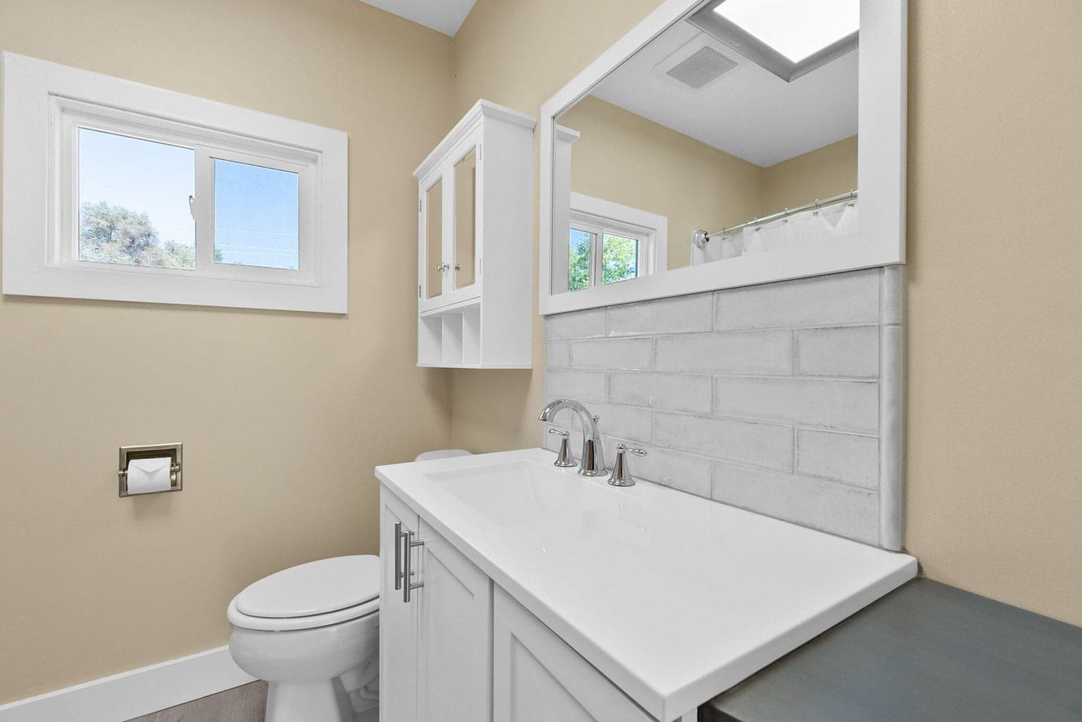Photo of 153 SW 3rd Street 21 of 36