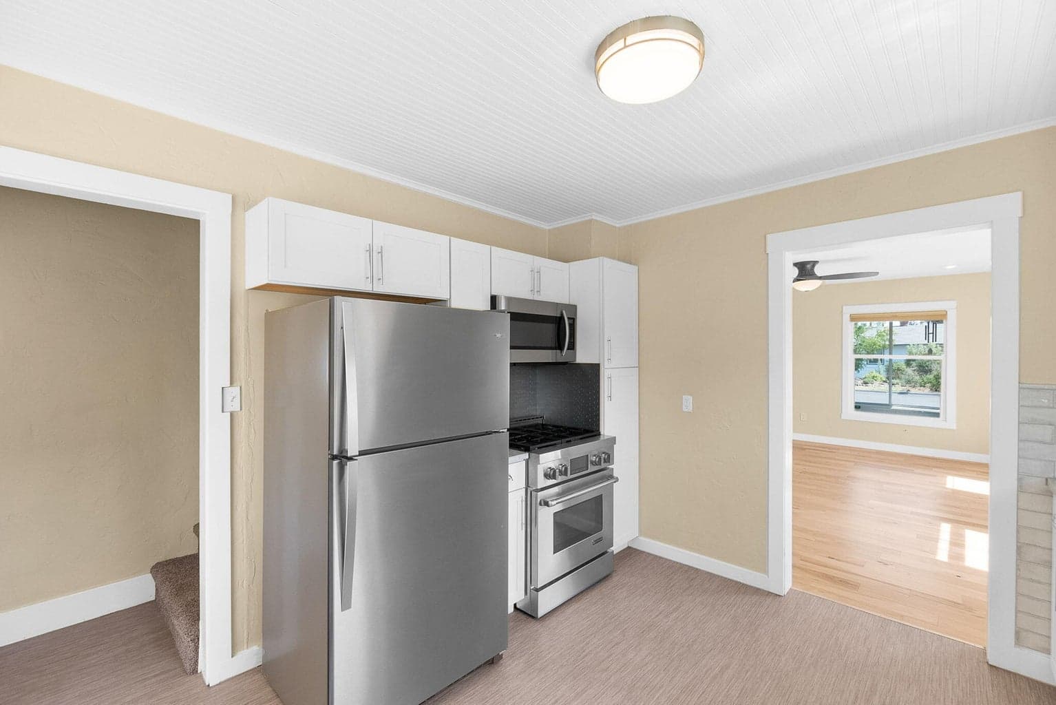 Photo of 153 SW 3rd Street 15 of 36
