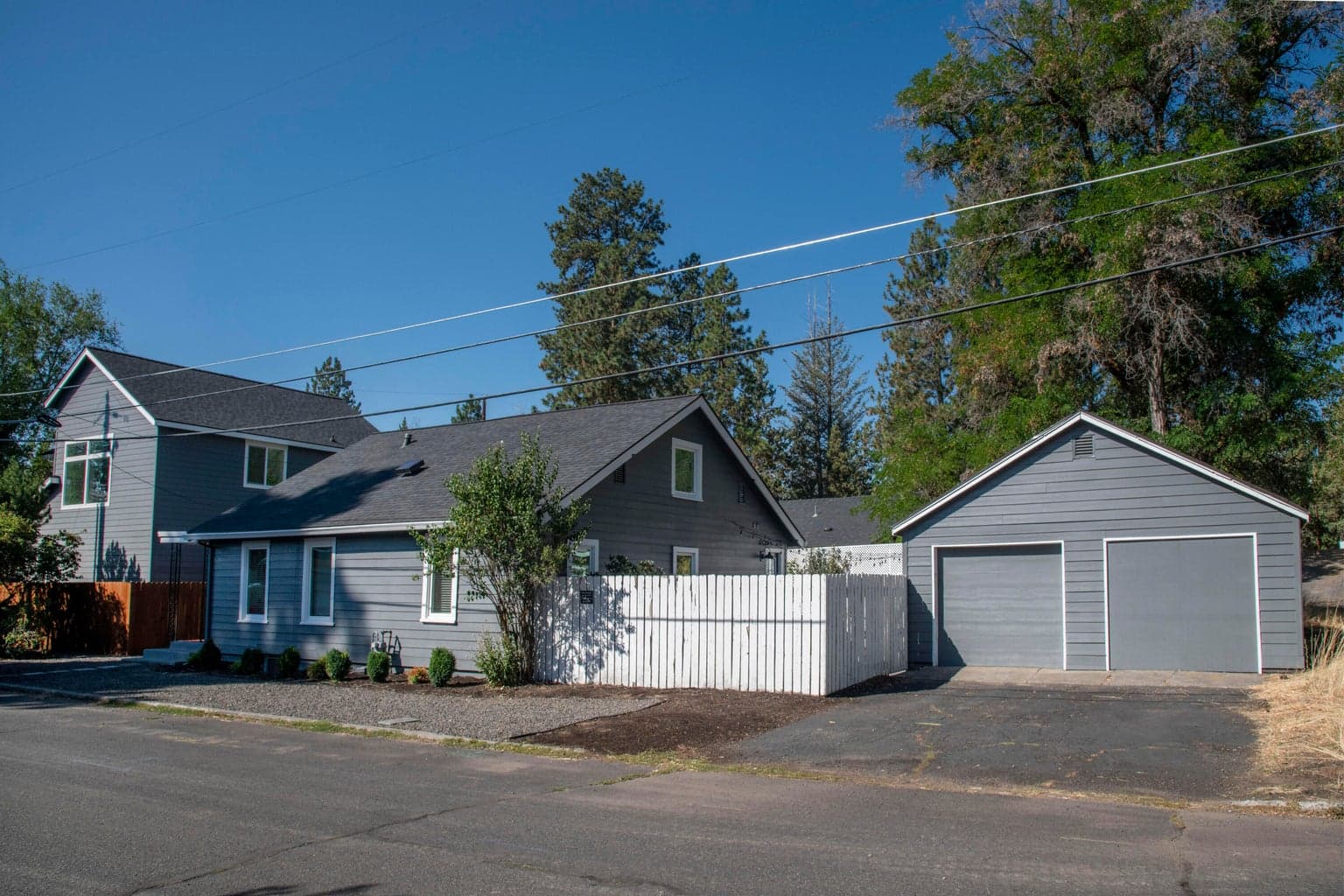 Photo of 202 Thurston 1 of 32