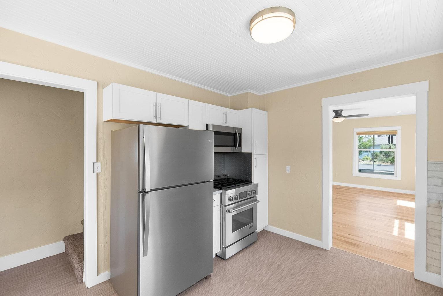 Photo of 153 SW 3rd Street 15 of 36