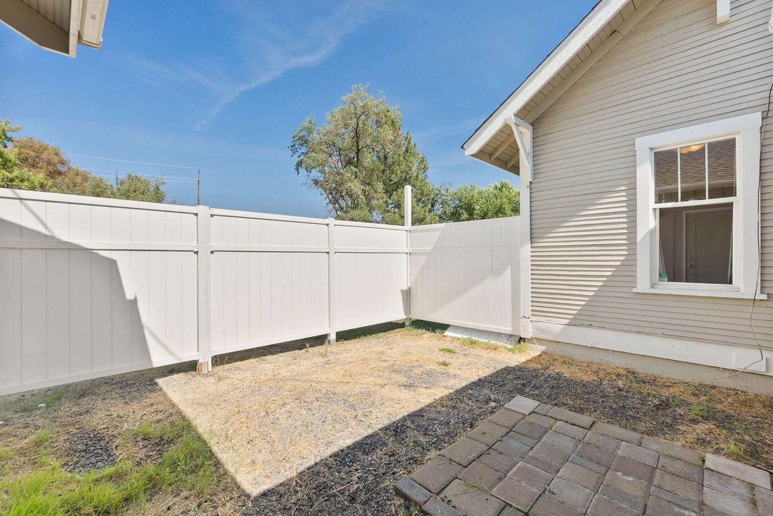 Photo of 153 SW 3rd Street 34 of 36