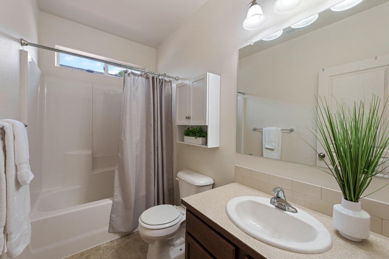 Photo of 3160 SW Obsidian Court 7 of 28