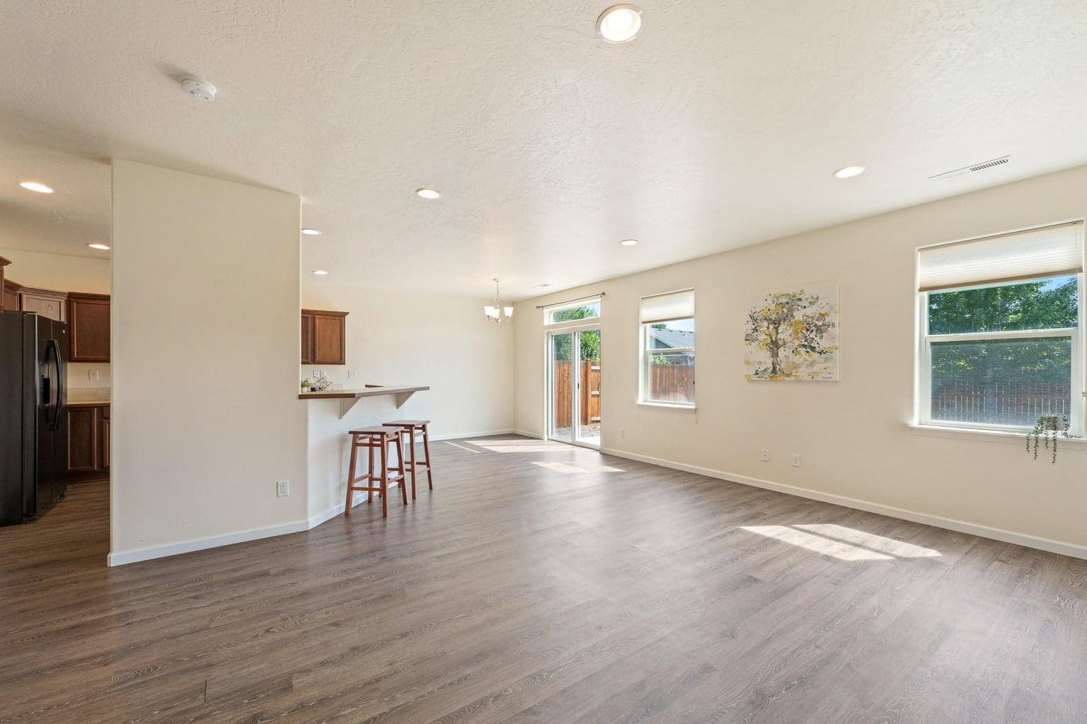 Photo of 3160 SW Obsidian Court 9 of 28