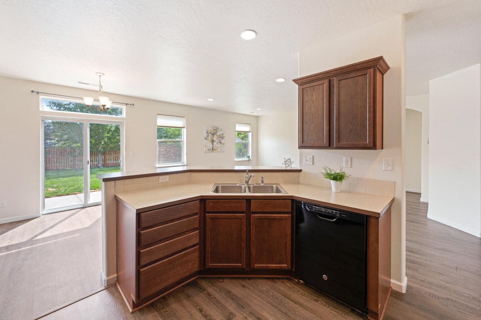 Photo of 3160 SW Obsidian Court 17 of 28