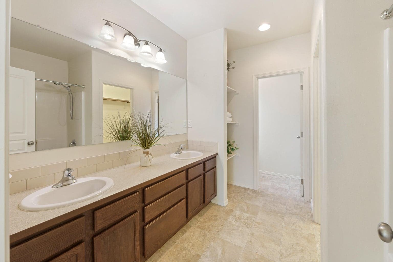 Photo of 3160 SW Obsidian Court 21 of 28