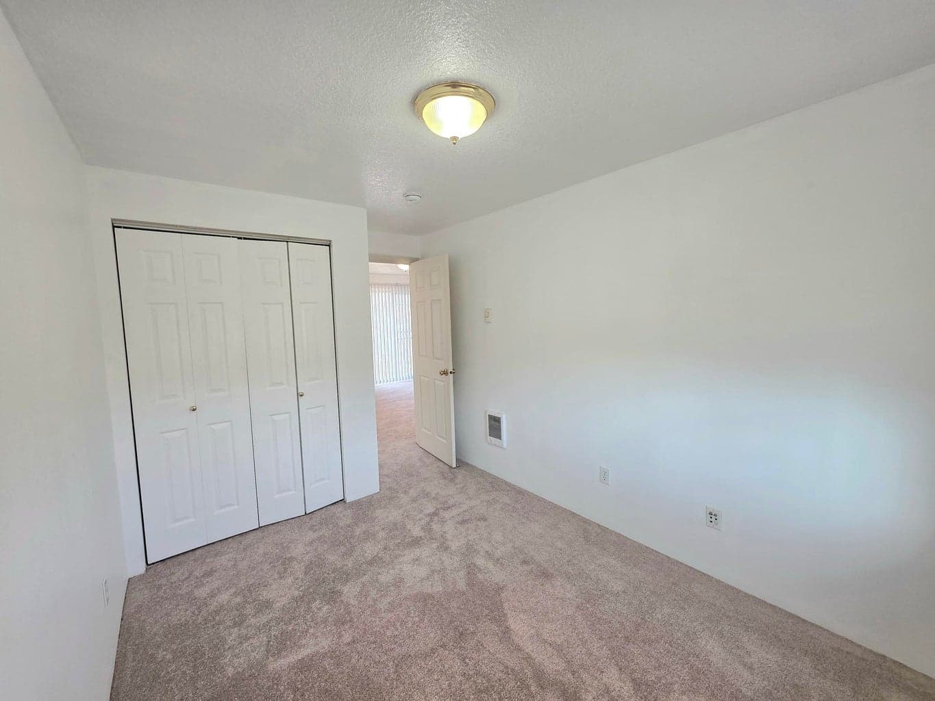 Photo of 1077 NE Mahogany Street 18 of 25