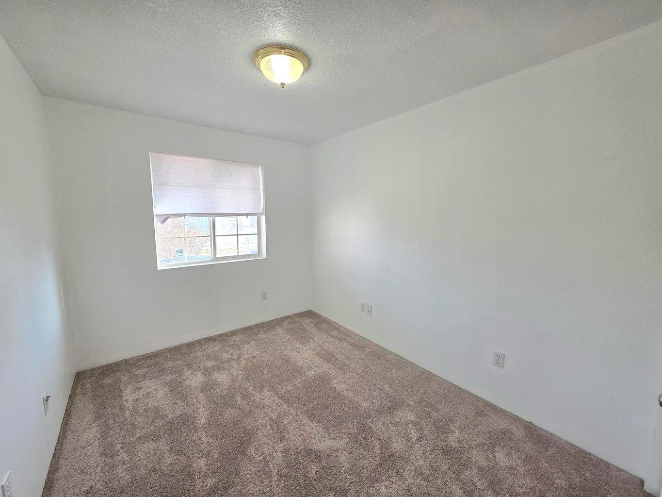 Photo of 1077 NE Mahogany Street 19 of 25