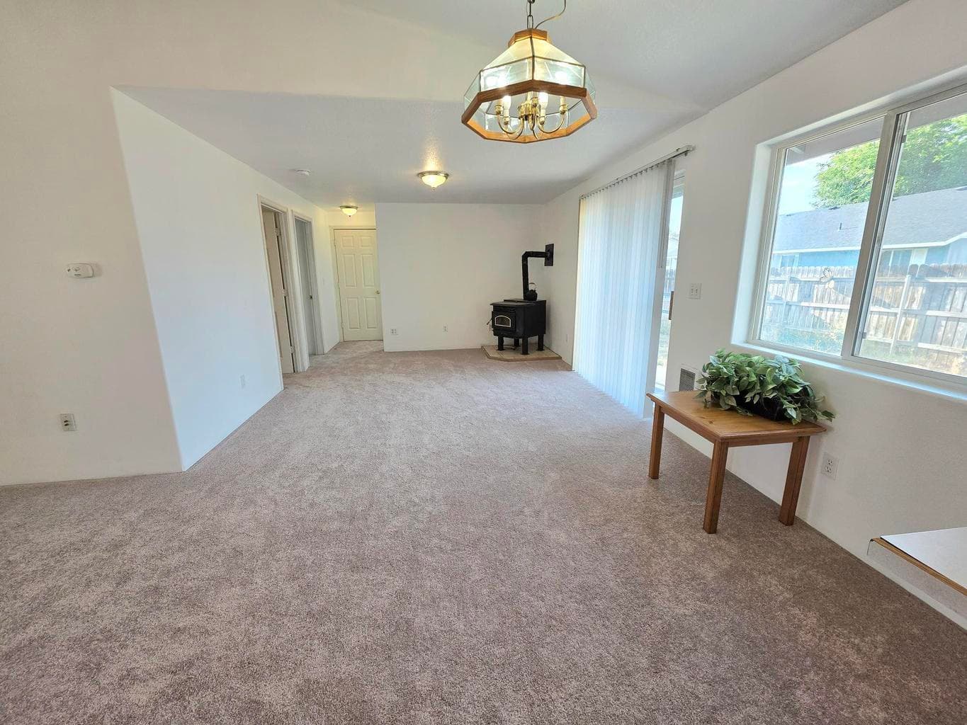 Photo of 1077 NE Mahogany Street 10 of 25