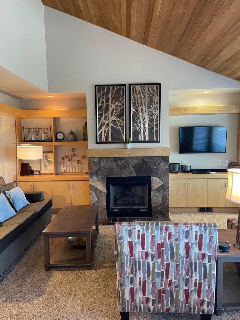 Photo of 1830 Redtail Hawk Drive 20 of 34