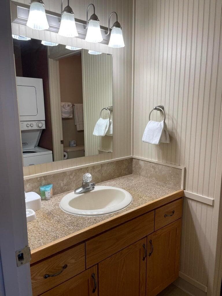 Photo of 1830 Redtail Hawk Drive 13 of 34