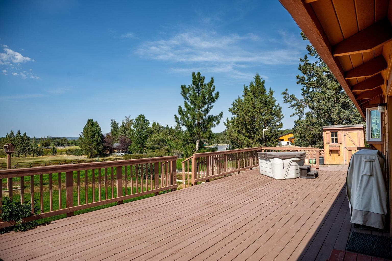 Photo of 64830 Bachelor Way 40 of 59