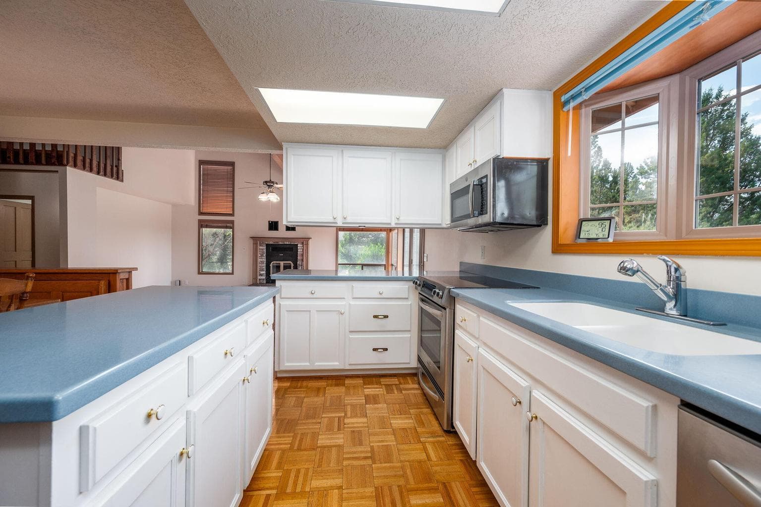 Photo of 64830 Bachelor Way 13 of 59