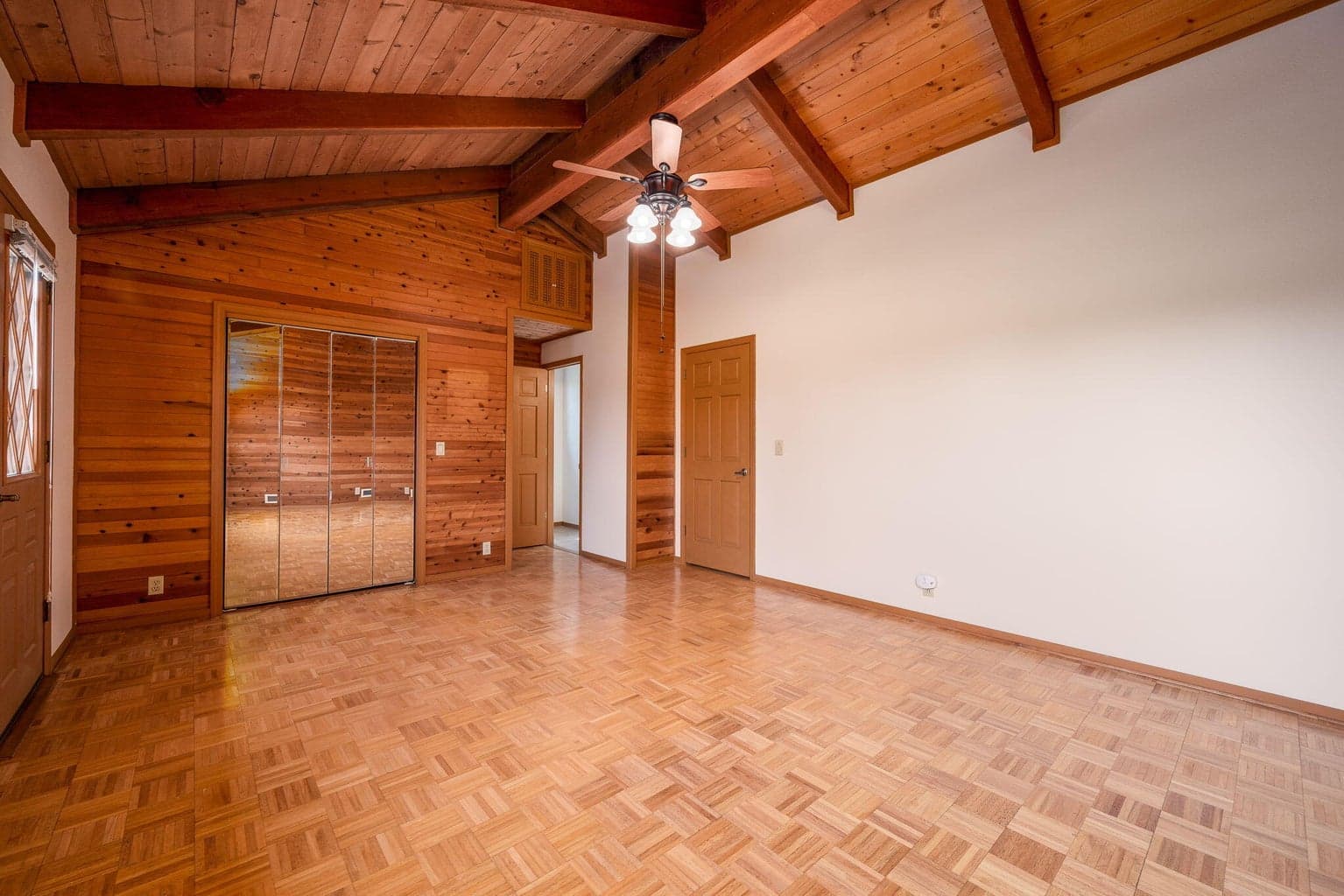 Photo of 64830 Bachelor Way 27 of 59