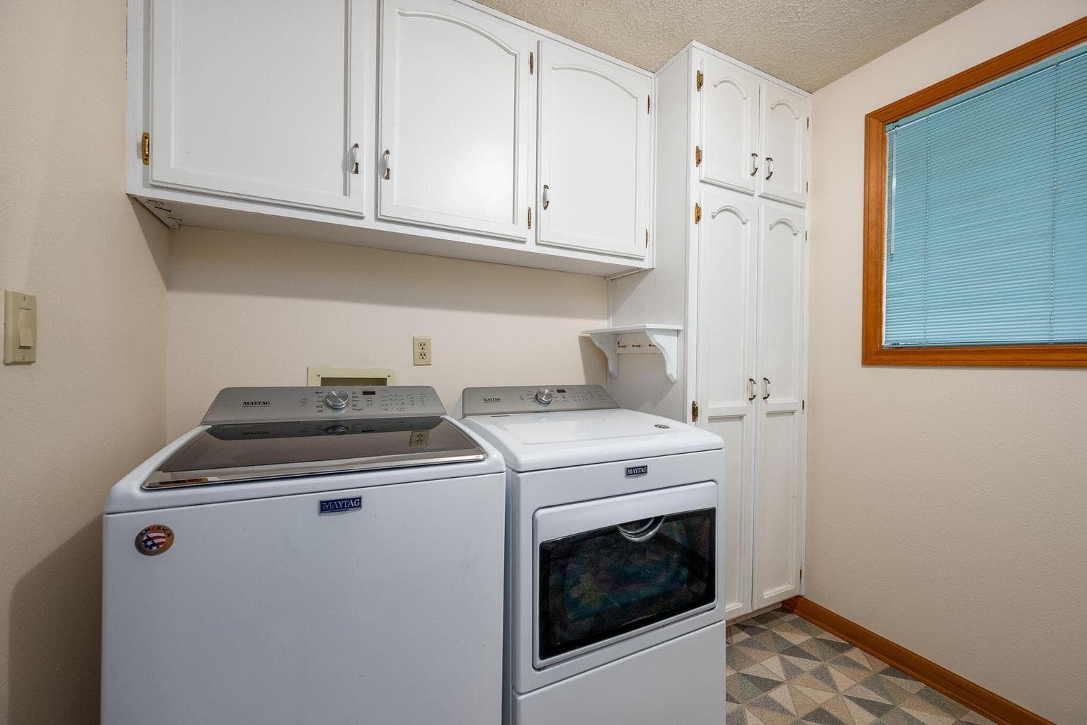 Photo of 64830 Bachelor Way 32 of 59