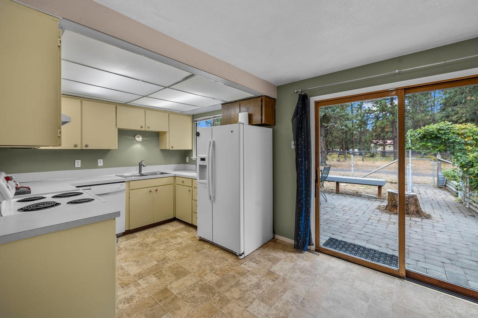 Photo of 69222 Yellow Daisy Lane 20 of 56