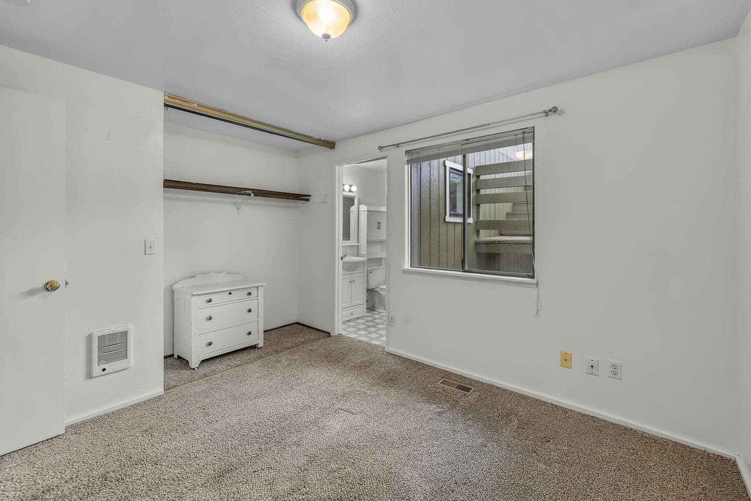 Bedroom 1 on Main
