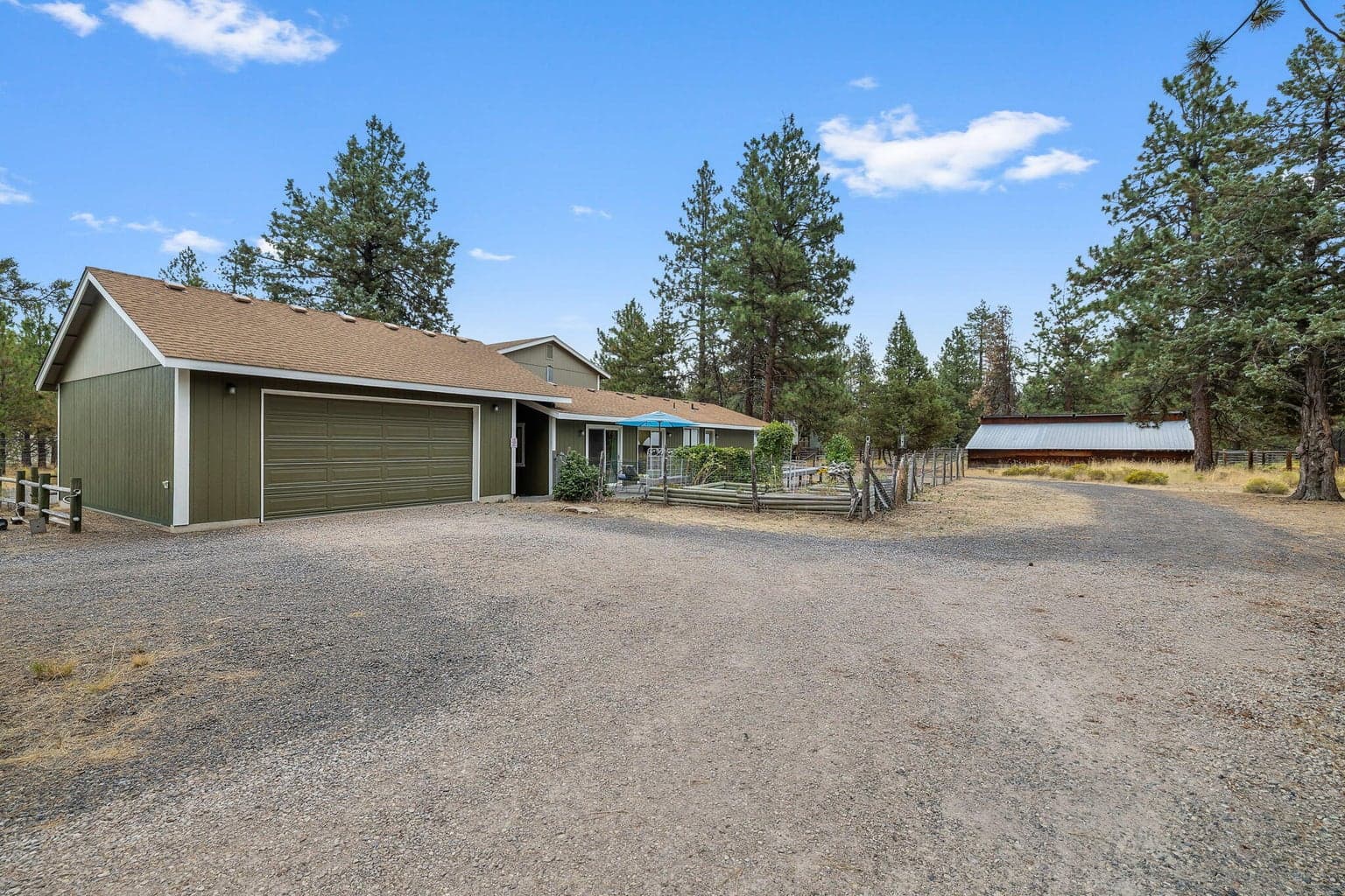 Photo of 69222 Yellow Daisy Lane 7 of 56