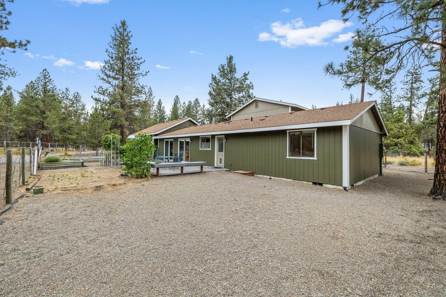 Photo of 69222 Yellow Daisy Lane 11 of 56