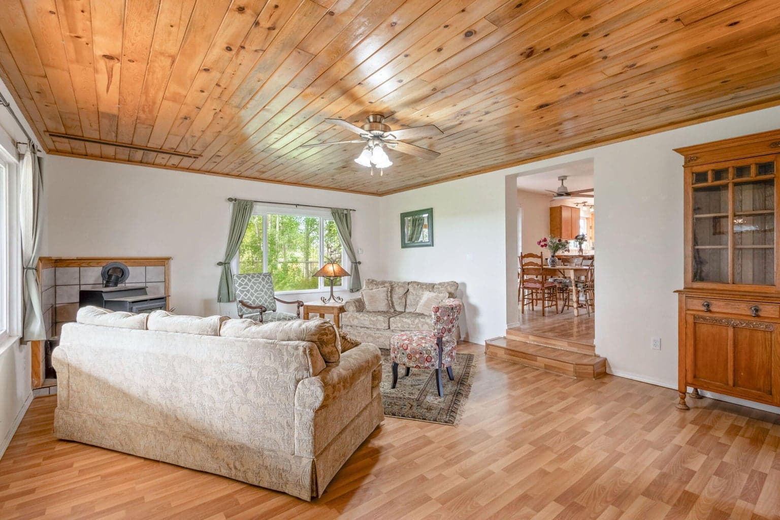 Photo of 26315 Walker RD 5 of 48