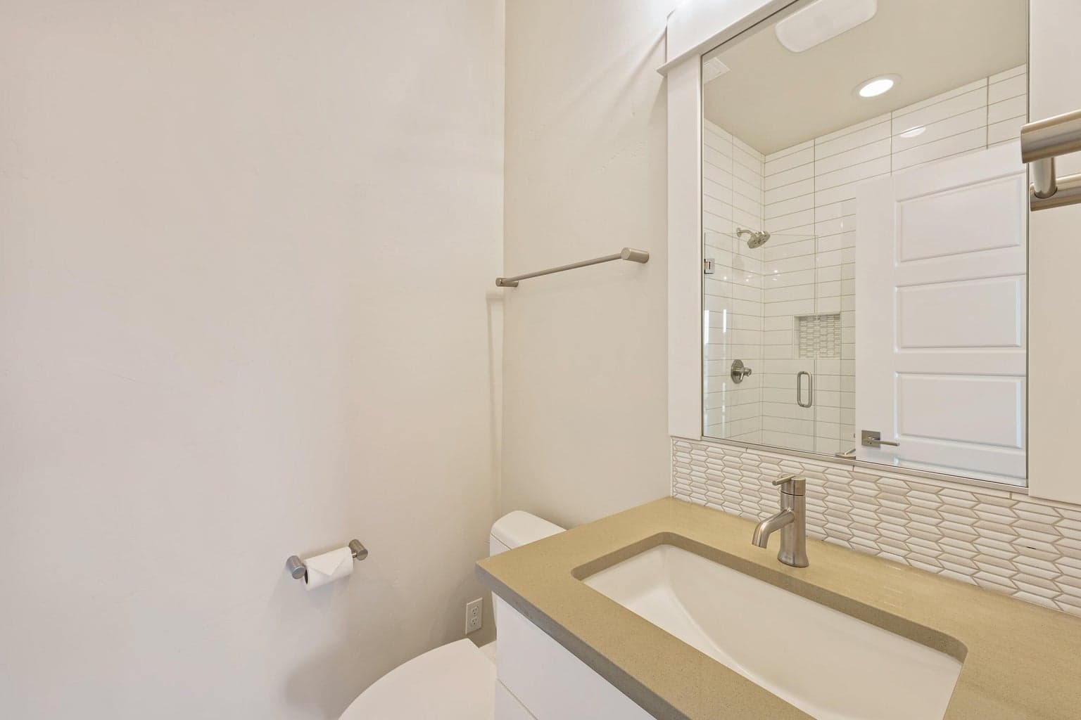 Photo of 19367 Alianna Loop 39 of 53