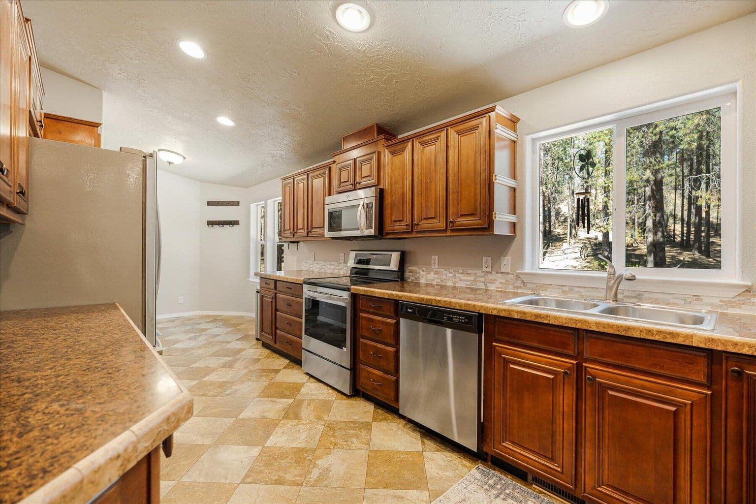 Photo of 16810 Covina Road 14 of 42