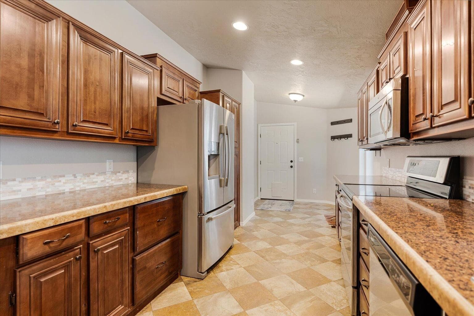 Photo of 16810 Covina Road 15 of 42