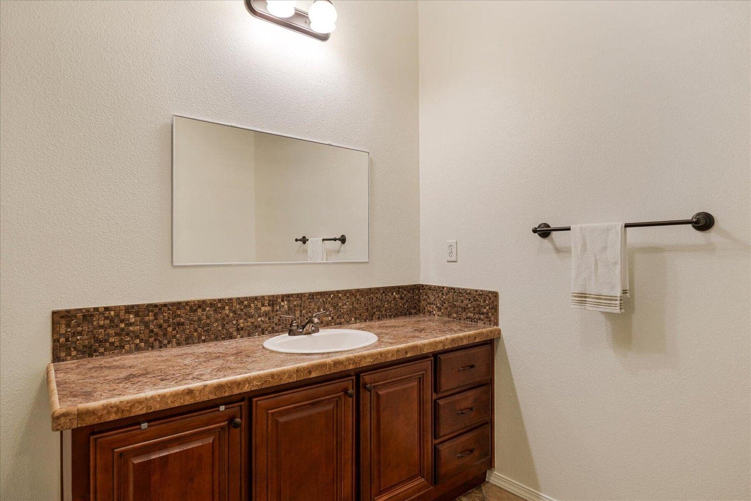 Photo of 16810 Covina Road 20 of 42