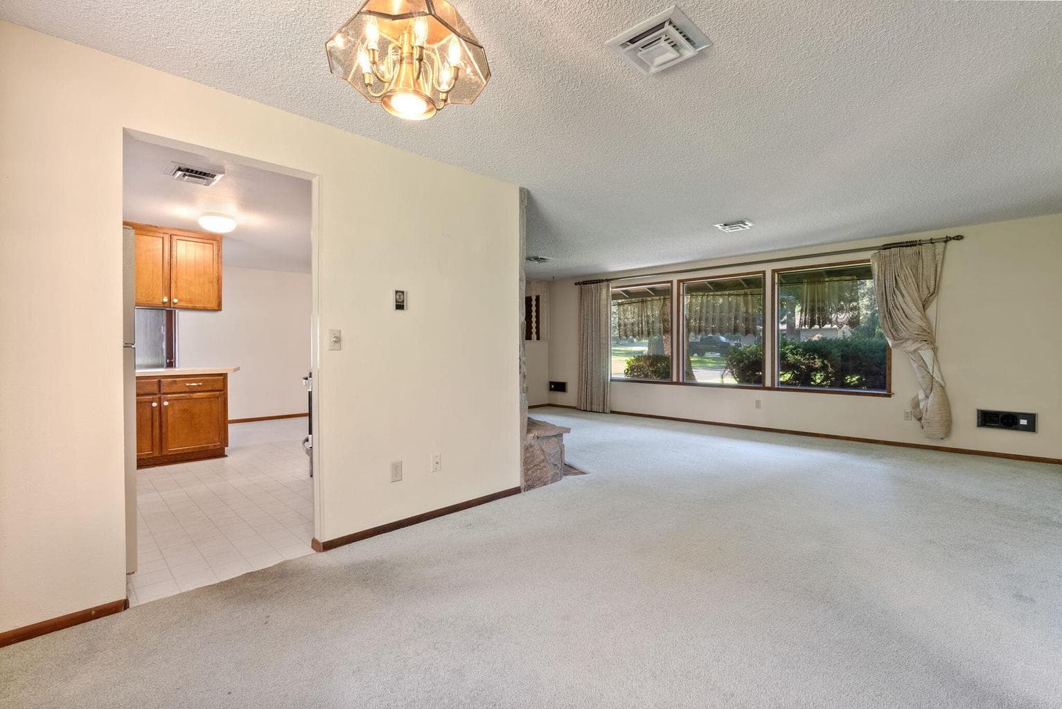 Photo of 20388 Tailblock Road 11 of 56