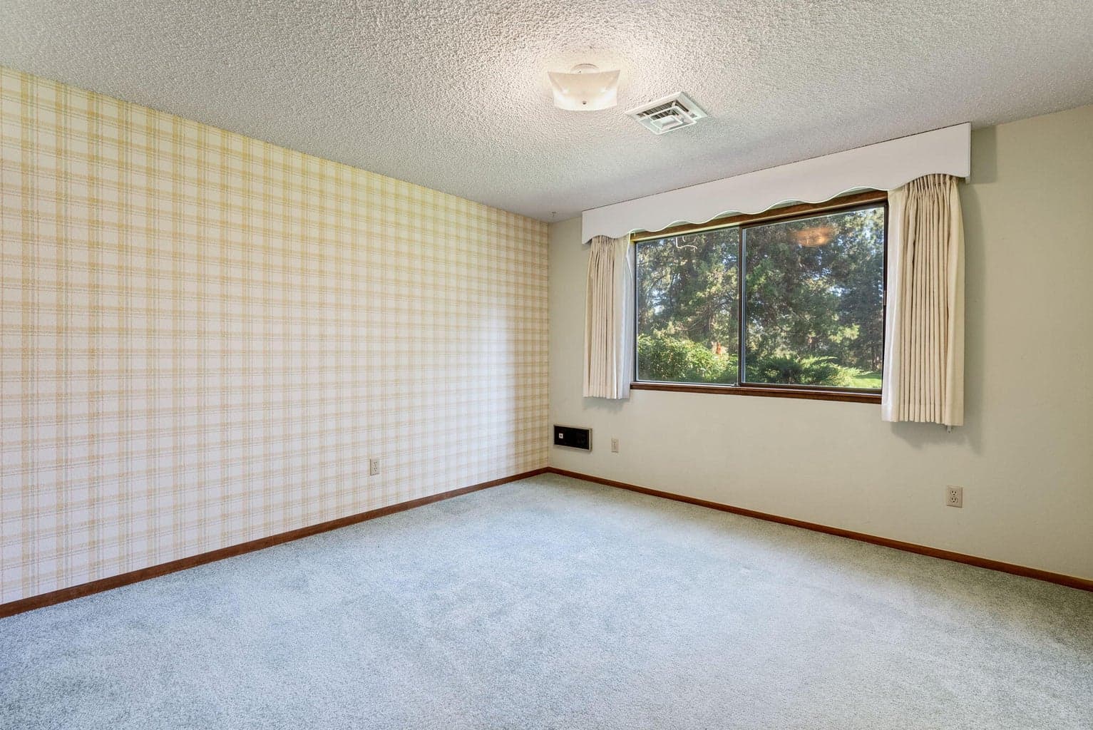 Photo of 20388 Tailblock Road 21 of 56