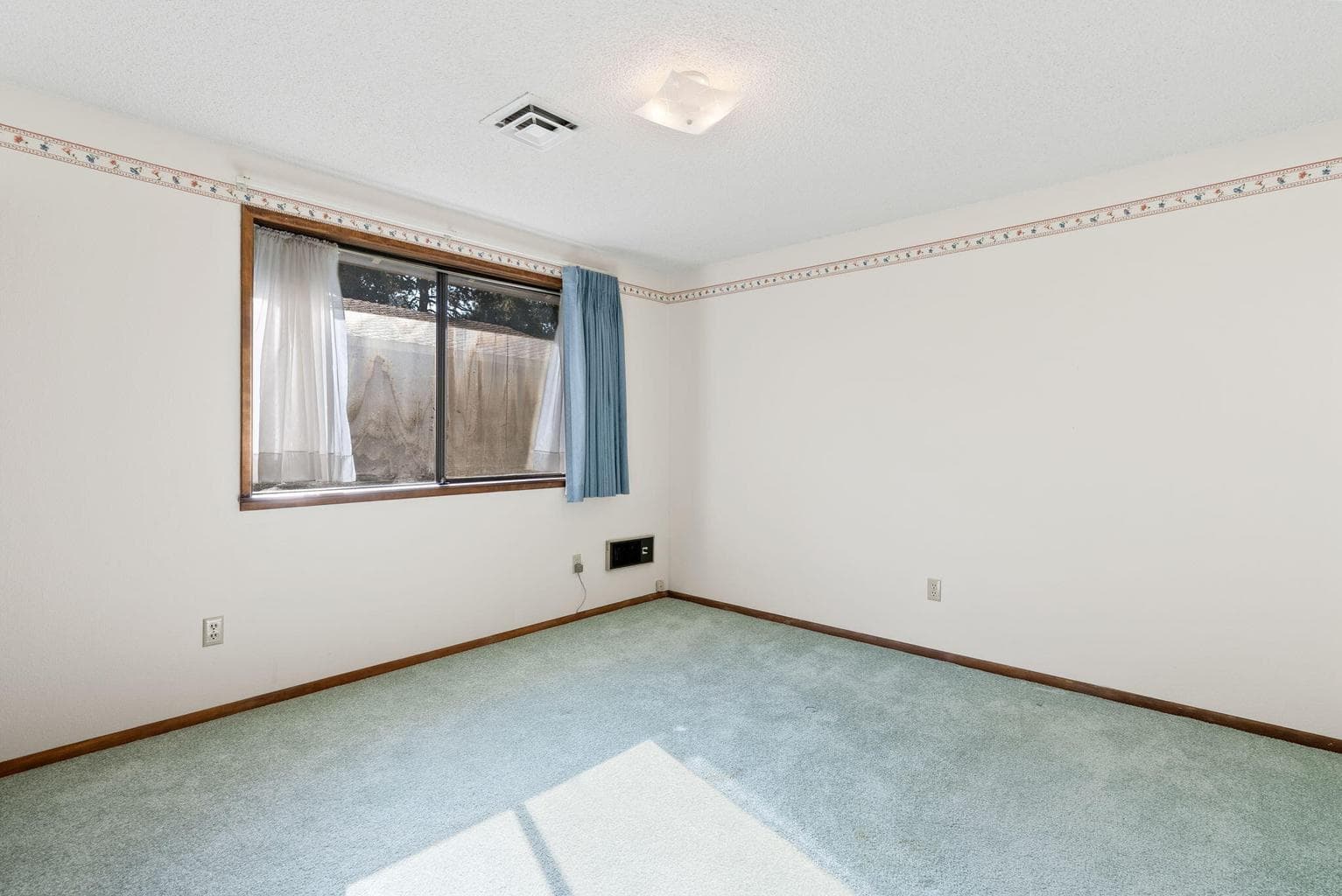 Photo of 20388 Tailblock Road 23 of 56