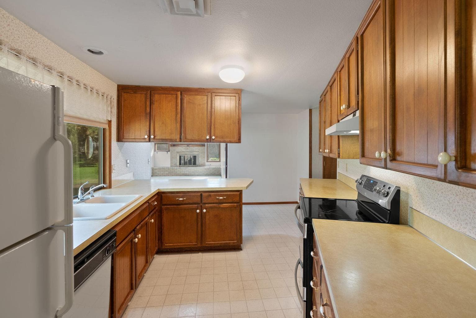 Photo of 20388 Tailblock Road 19 of 56