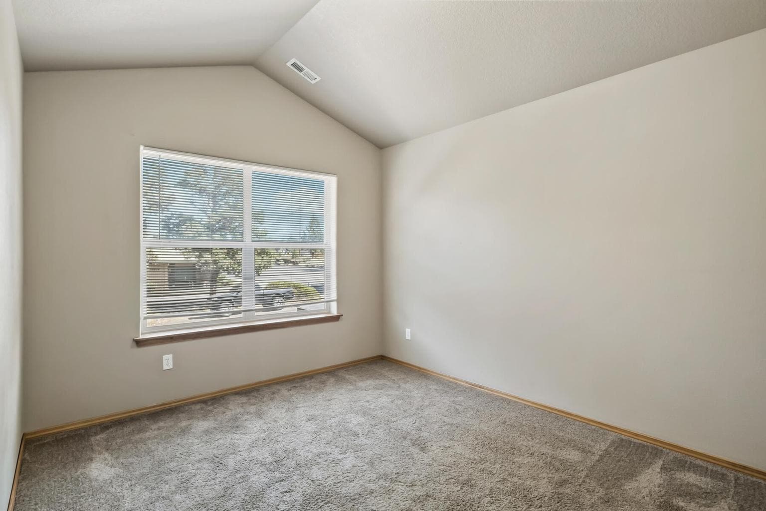 Photo of 63221 Boyd Acres Road 15 of 33