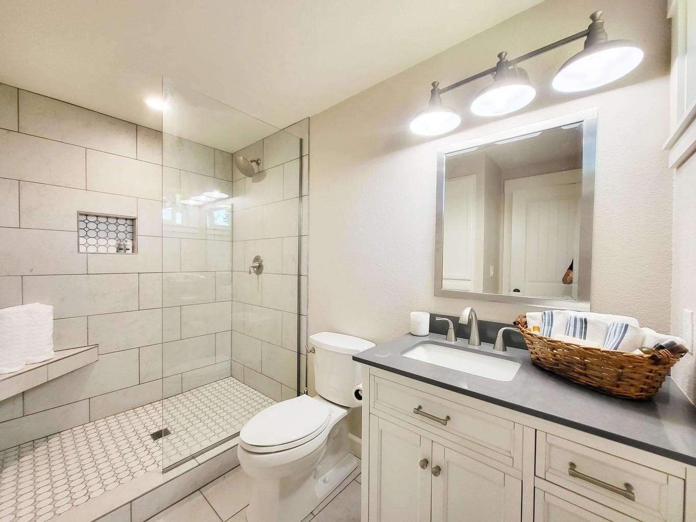 Photo of 61538 Sunny Breeze Lane 21 of 36