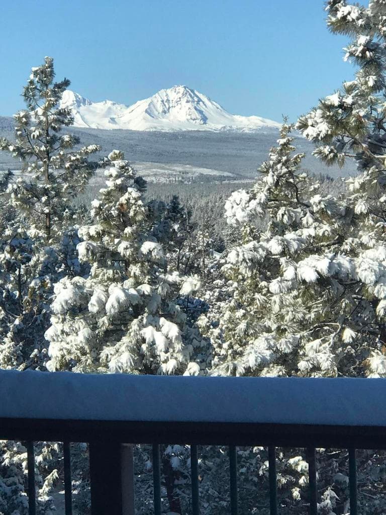 Photo of 1432 NW Remarkable Drive 27 of 83