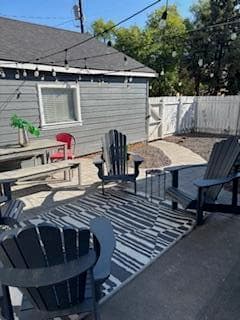 Photo of 202 NW Thurston Avenue 7 of 32