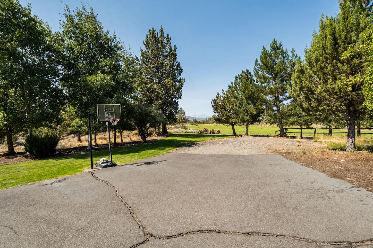 Photo of 21936 Bear Creek Road 62 of 75