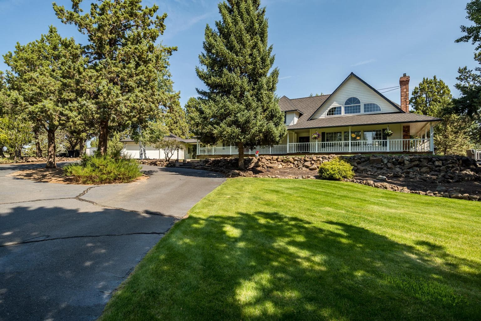 Photo of 21936 Bear Creek Road 73 of 75