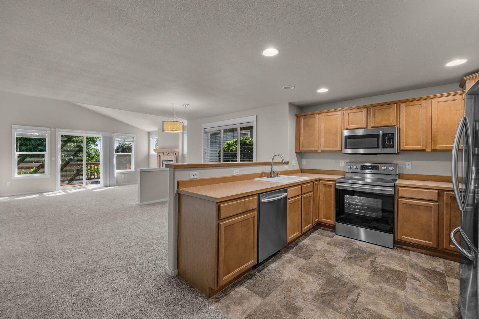 Photo of 3650 SW 30th Street 9 of 31