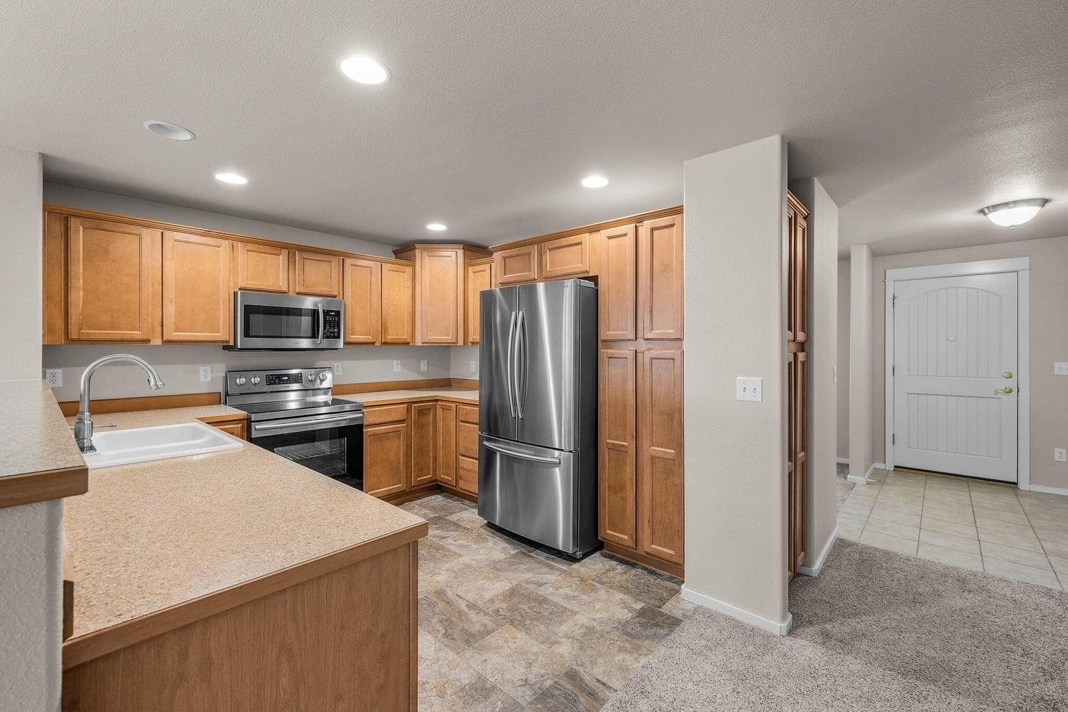 Photo of 3650 SW 30th Street 8 of 31