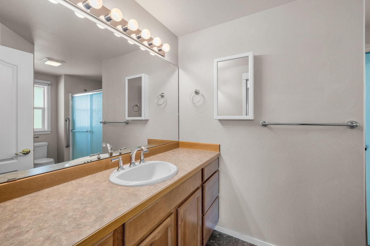 Photo of 3650 SW 30th Street 19 of 31