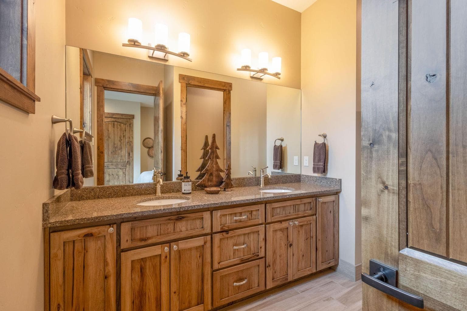 Photo of 16867 Golden Stone Drive 26 of 52