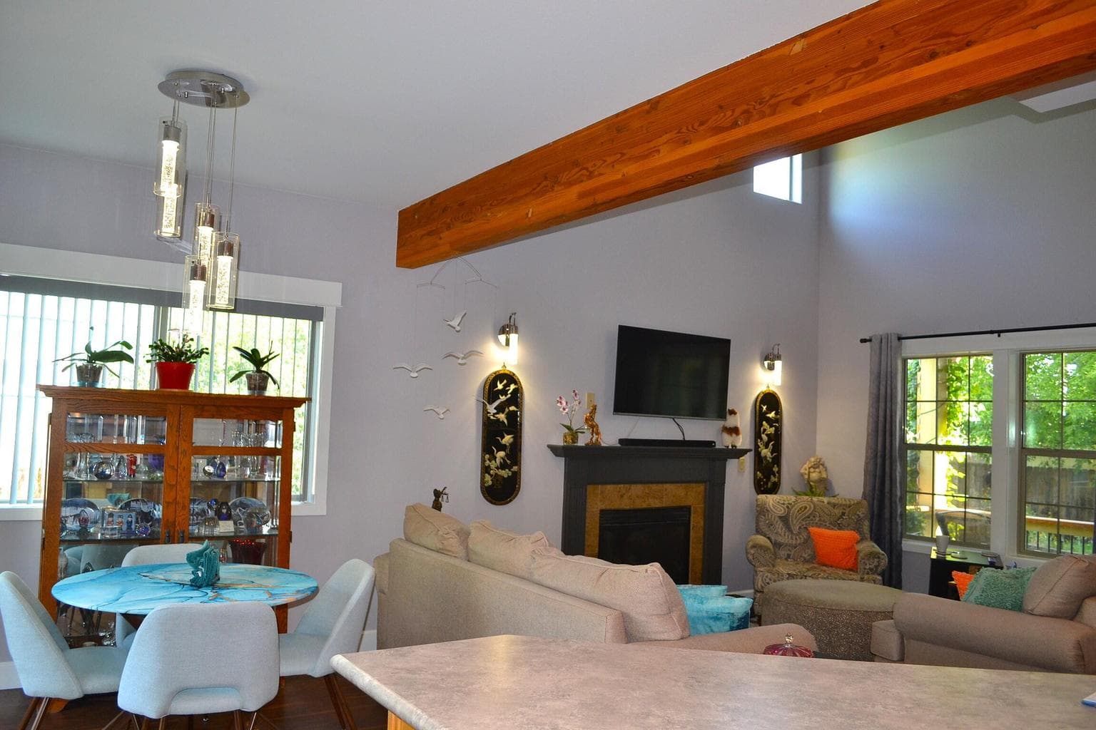 Photo of 147 S Main Street 10 of 29
