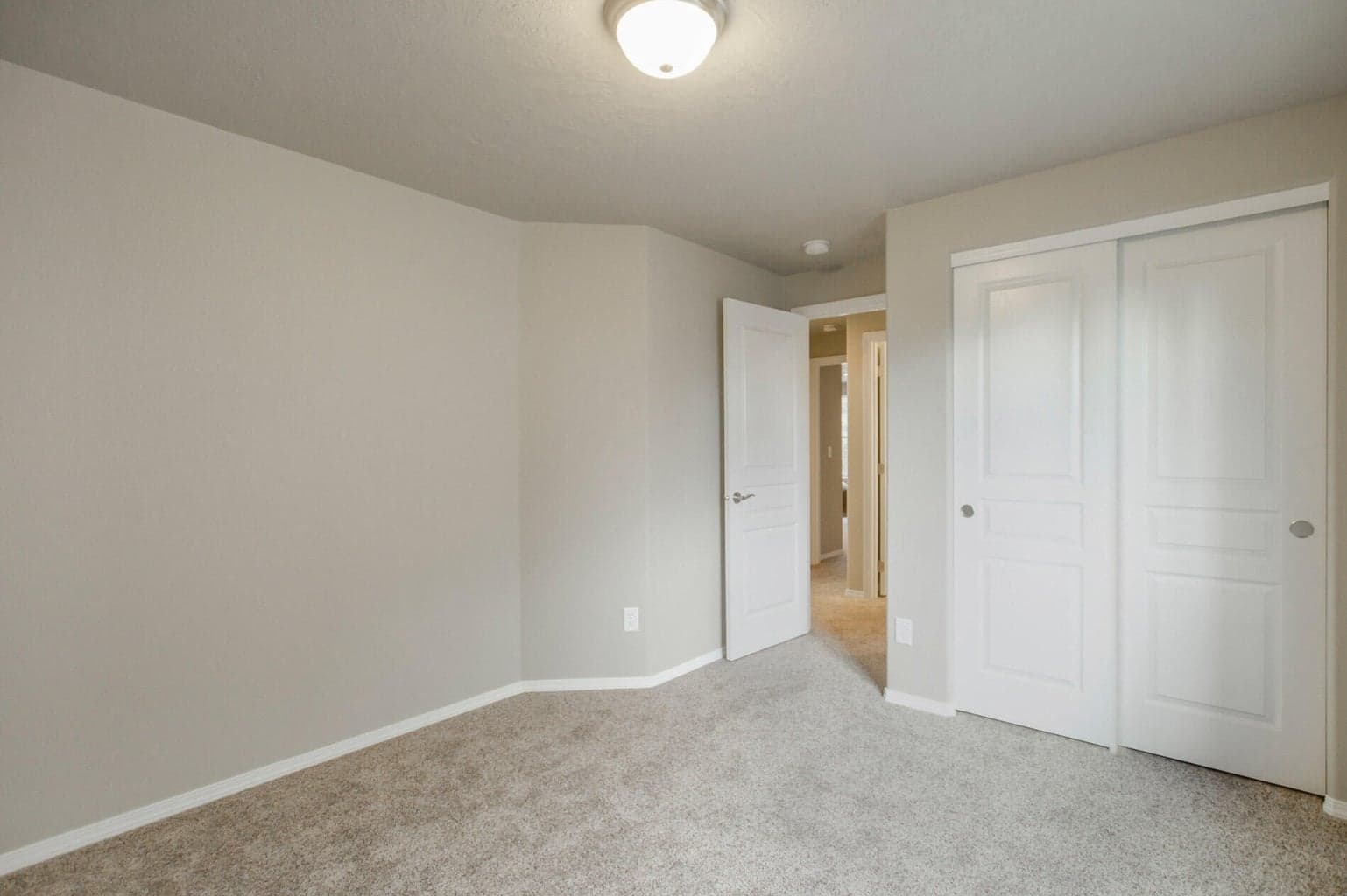 Photo of 62013 NE Nates Place 22 of 36
